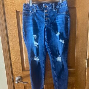 Maurices Skinny Distressed Jeans Size medium short